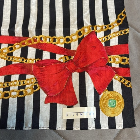 Givenchy Vintage NWT Striped Handkerchief with Red Bow and Gold Chain Design - Picture 2 of 3